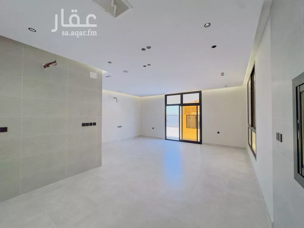 4 bedroom apartment in Al Rawdah 7
