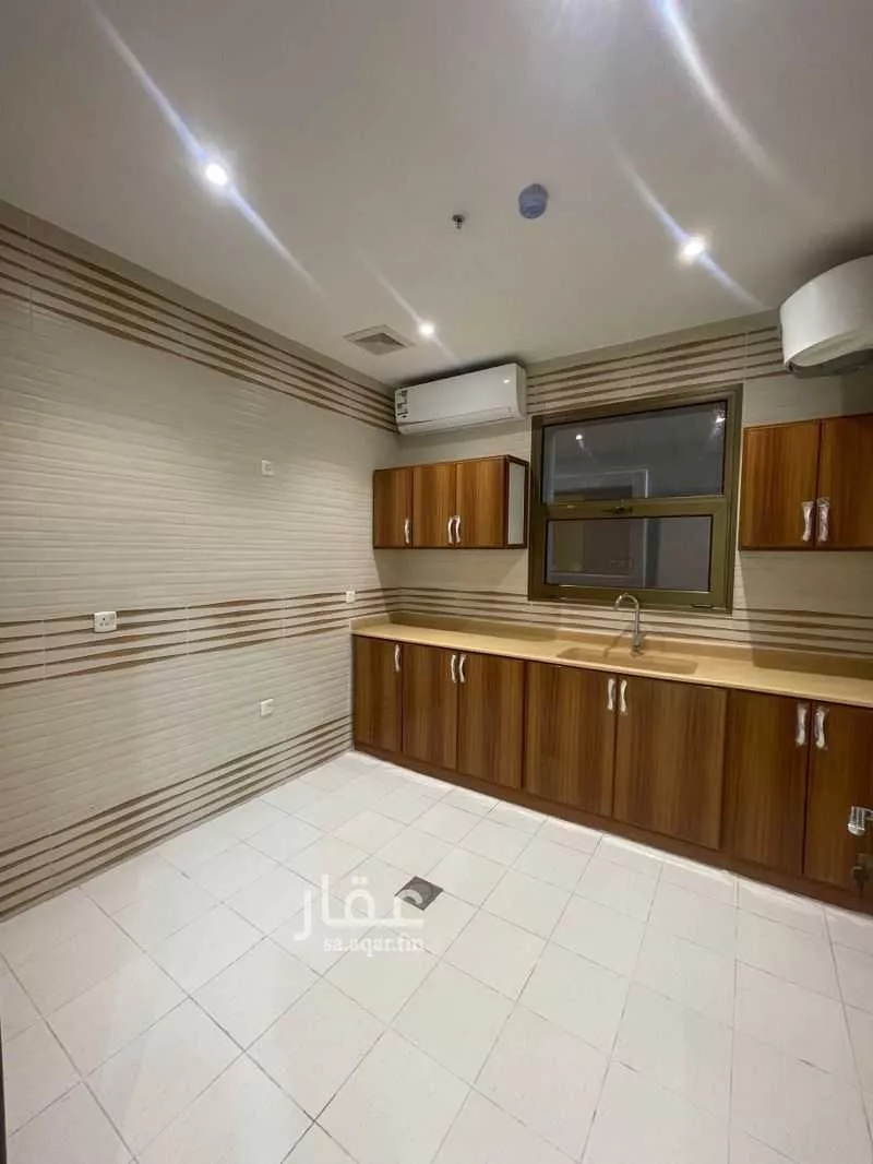 3 bedroom apartment in Al Hamra, Eastern Province 10