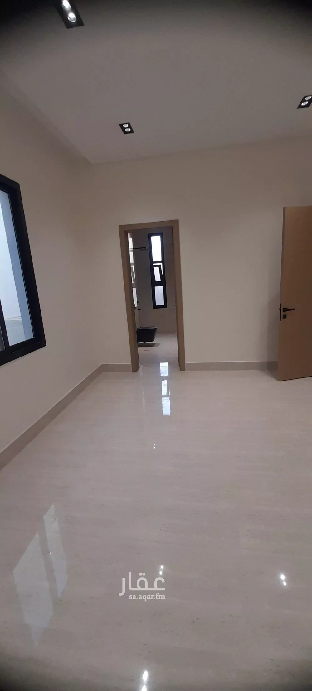 5 bedroom floor in Tuwaiq 11