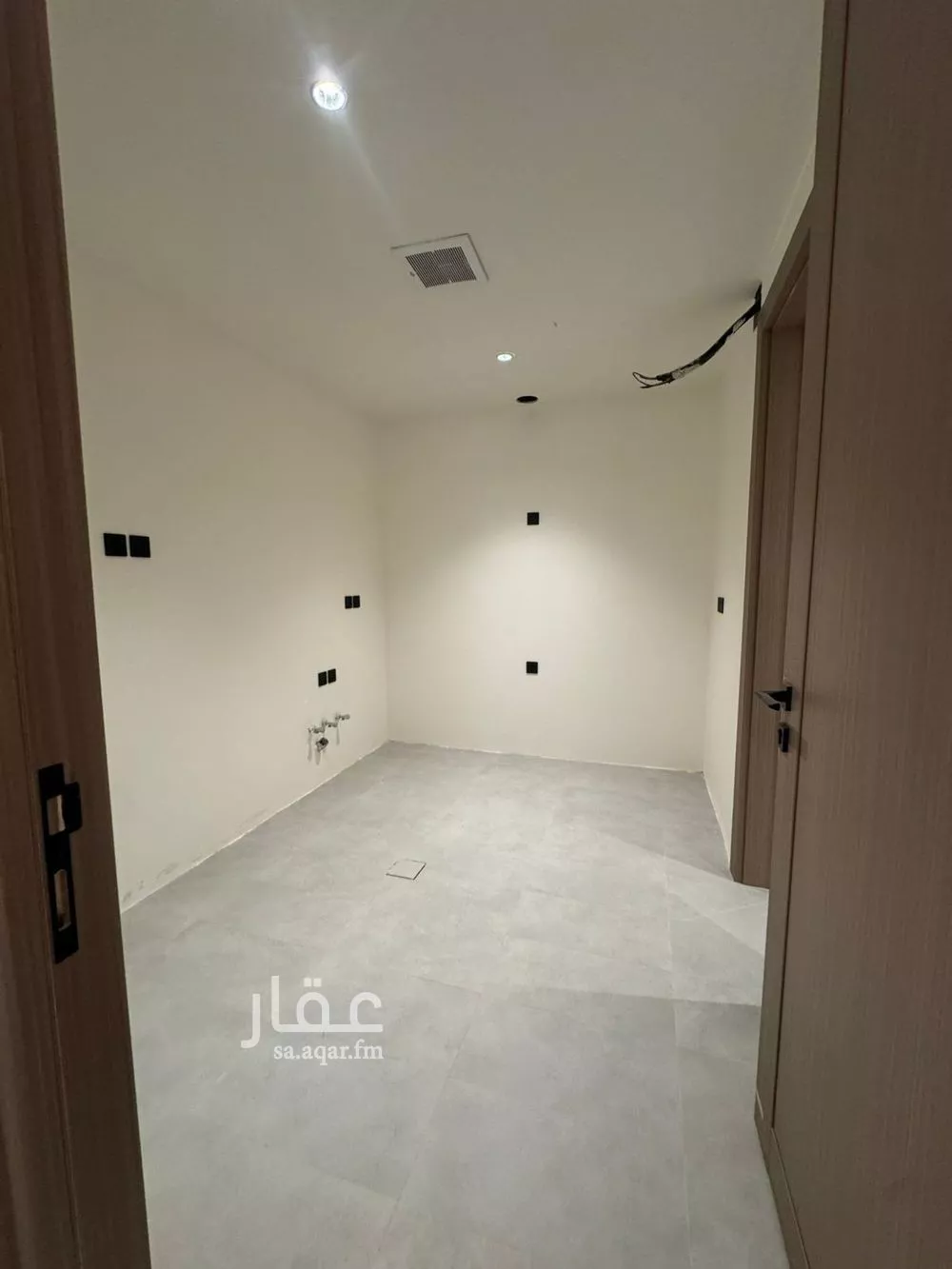 3 bedroom floor in Al Maizilah 12