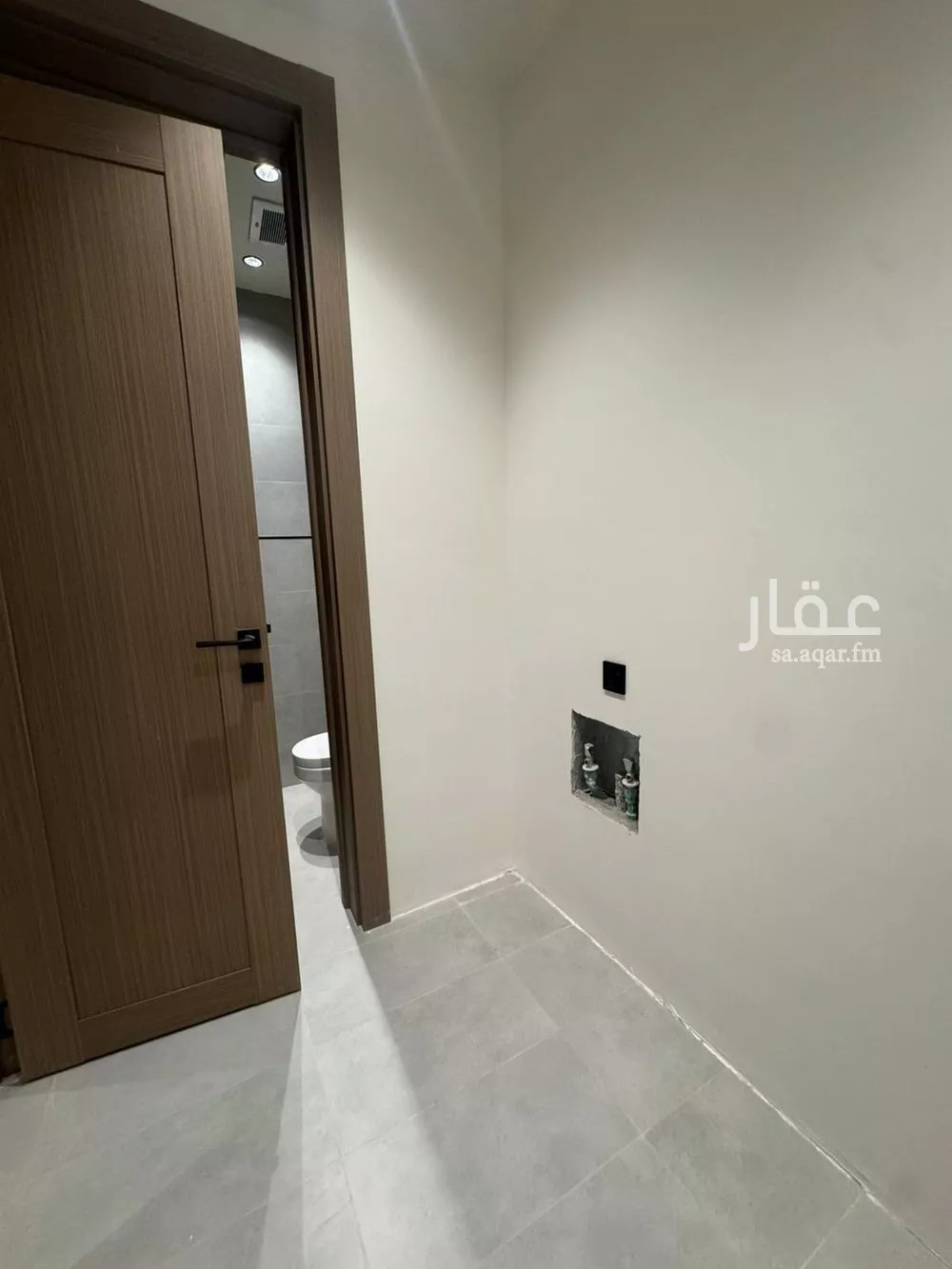 3 bedroom floor in Al Maizilah 9