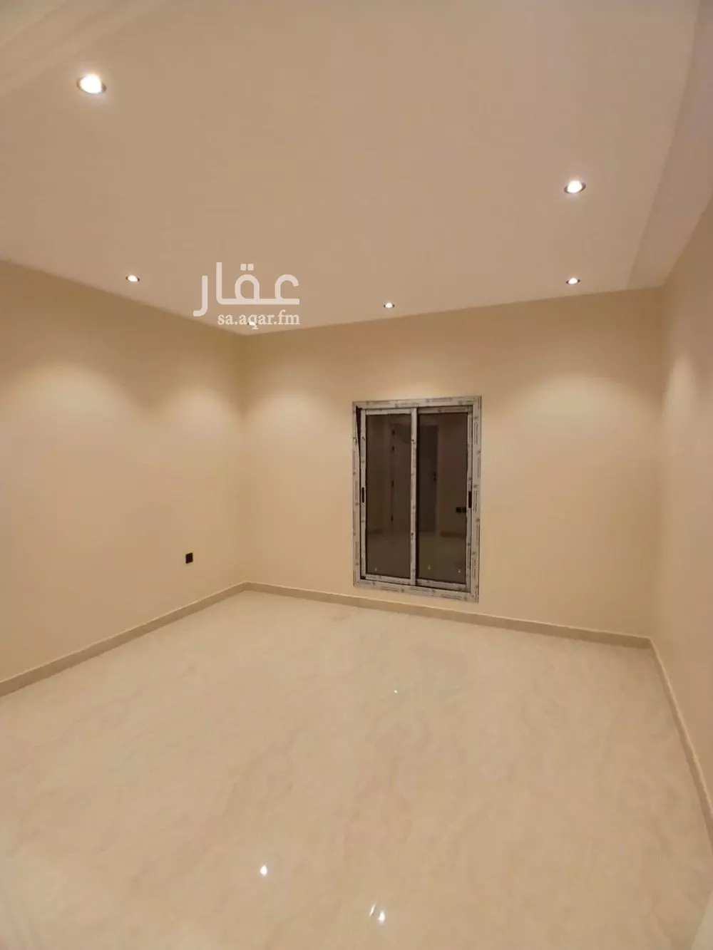 3 bedroom floor in Al Khaleej 3
