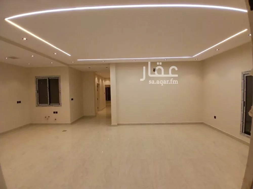 3 bedroom floor in Al Khaleej 6