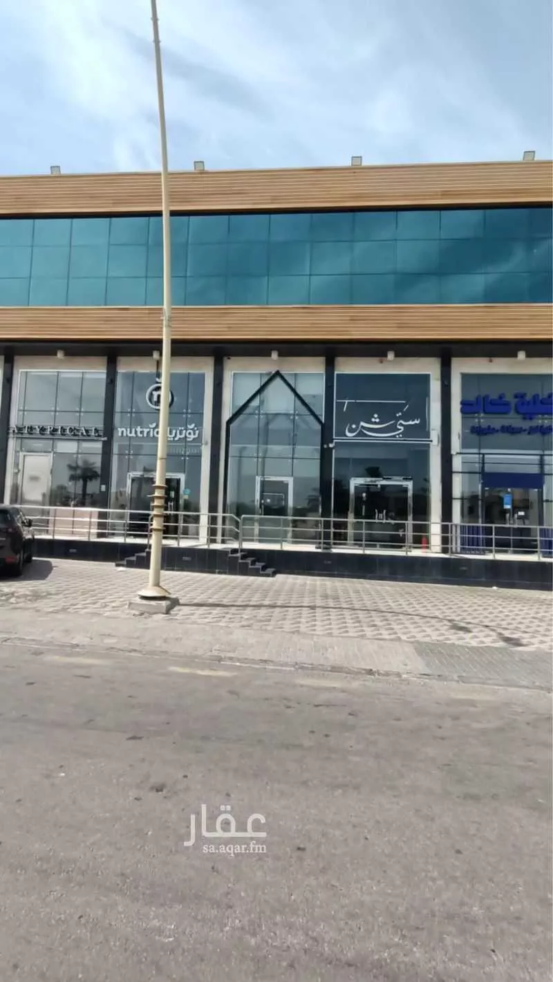 405 sqm shop in Al Hizam Al Akhdar 7