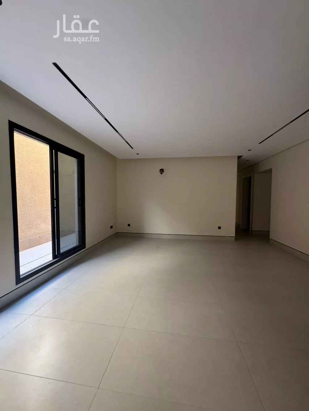 4 bedroom floor in King Fahd 20