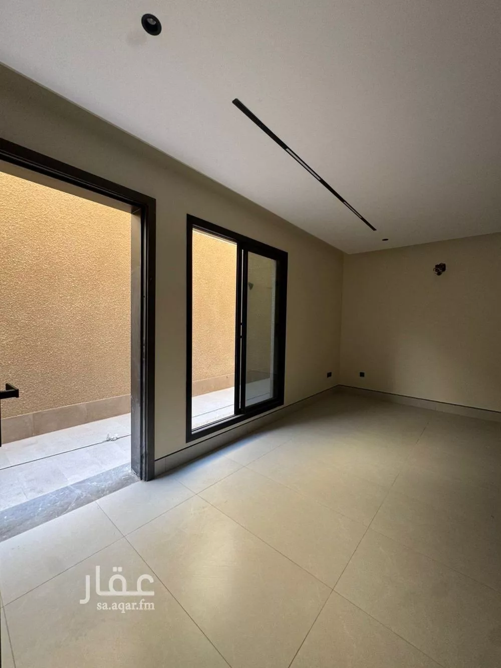 4 bedroom floor in King Fahd 5