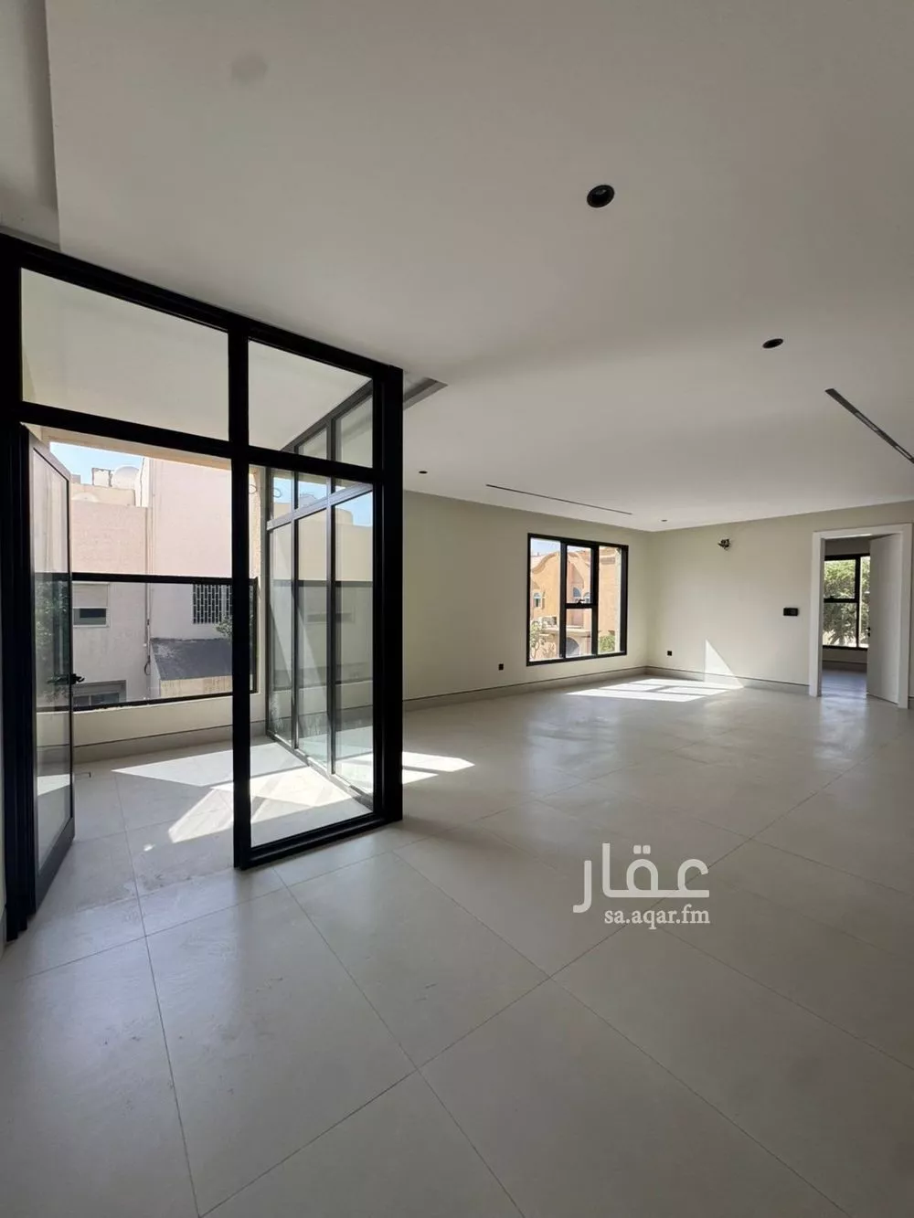 4 bedroom floor in King Fahd 8