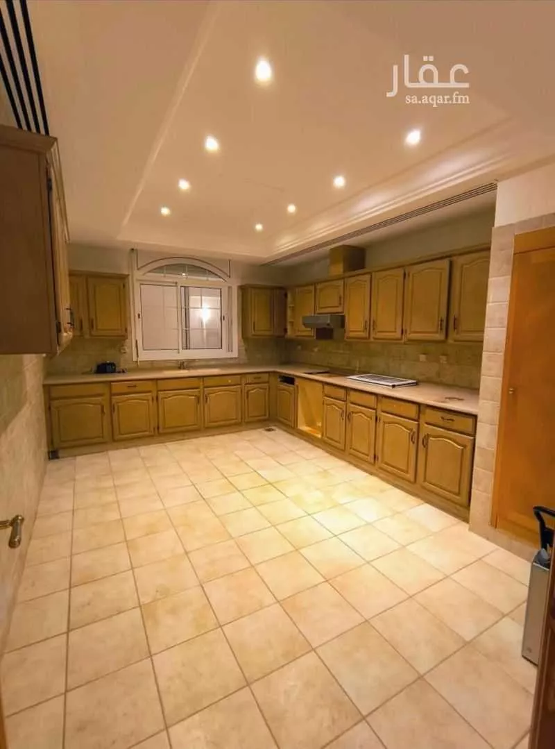 6 bedroom villa in Al Murjan 3