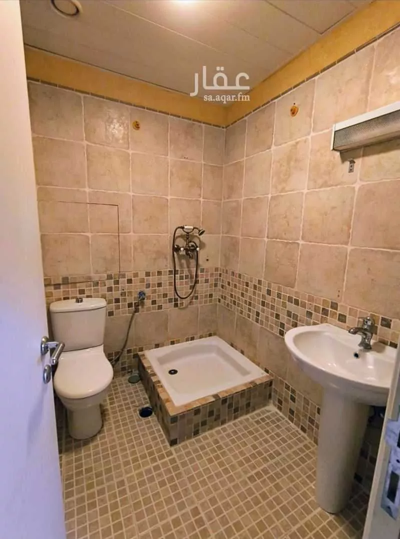 6 bedroom villa in Al Murjan 4