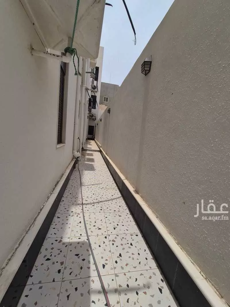 فيلا 6 غرف في الصالحية 22