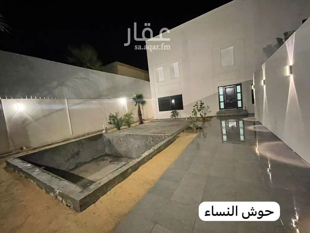 فيلا 6 غرف في الشراع 4
