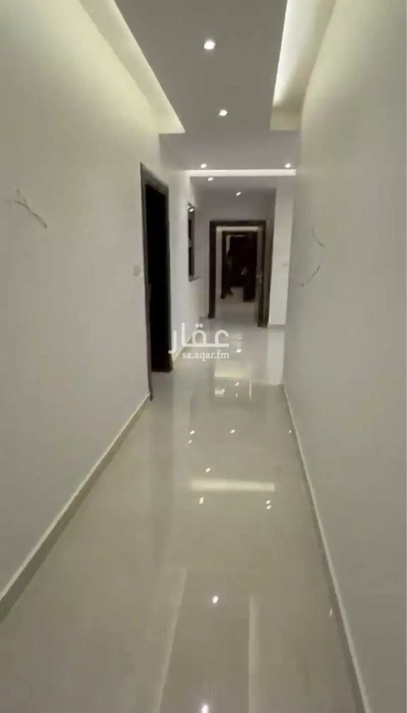 6 bedroom apartment in Al Salamah 5