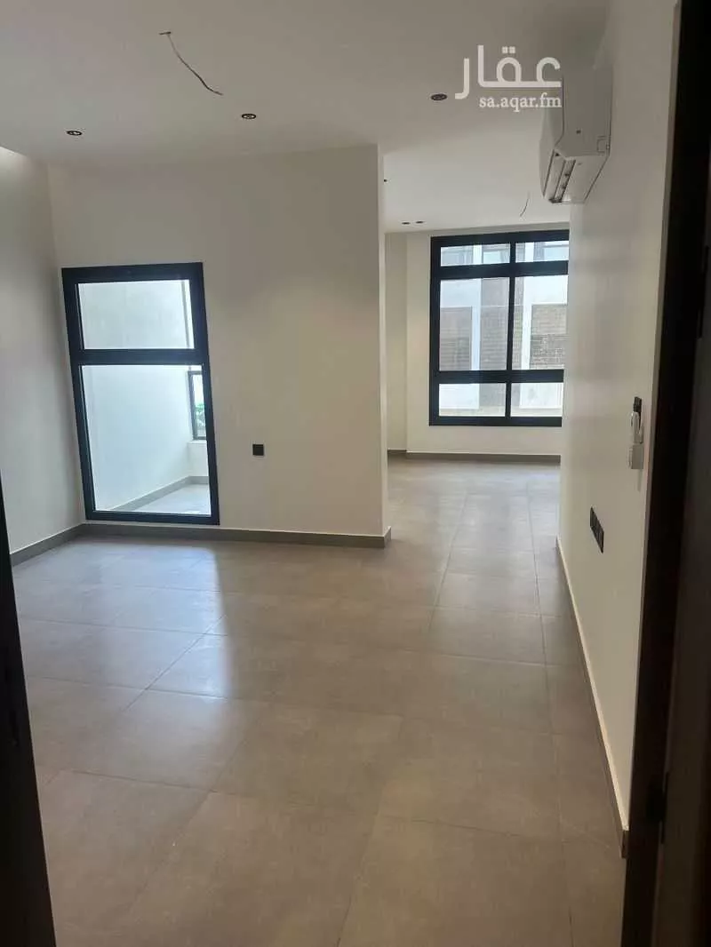 5 bedroom apartment in Al Rawdah 4