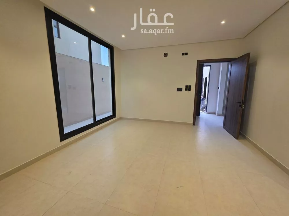دور 5 غرف في احد 4