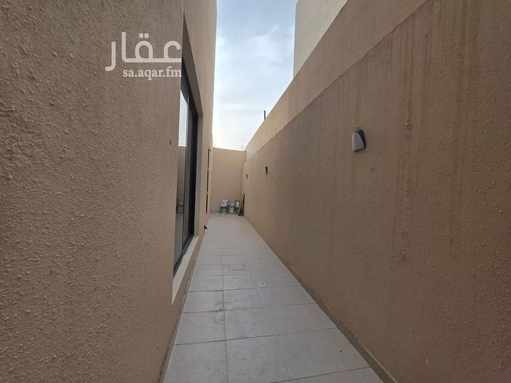 دور 5 غرف في احد 10