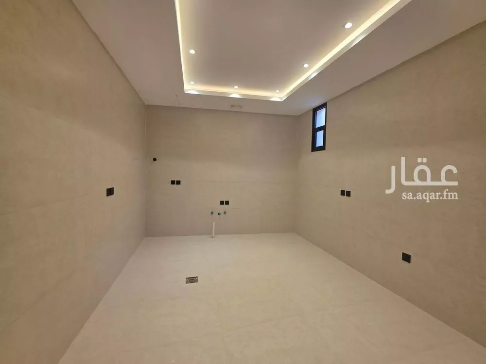 7 bedroom floor in Uhud 14