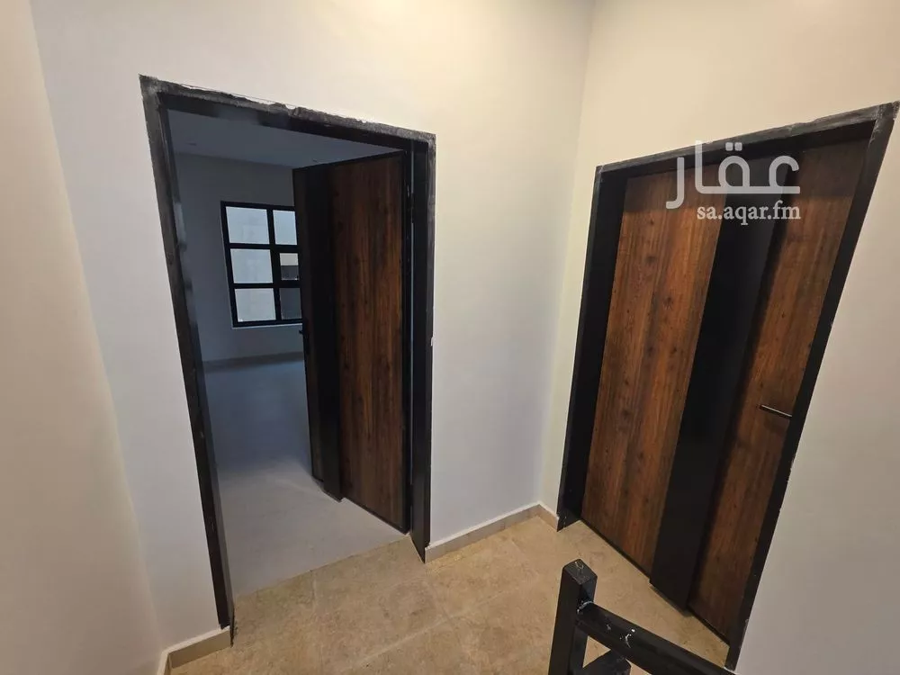 7 bedroom floor in Uhud 3