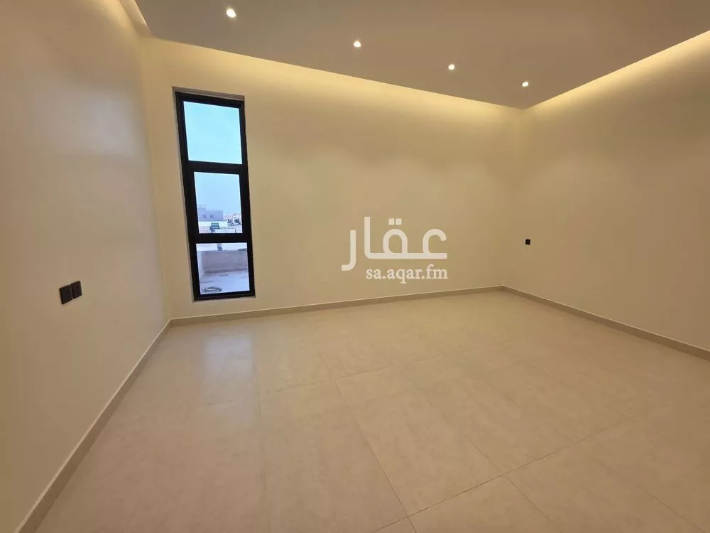 7 bedroom floor in Uhud 4