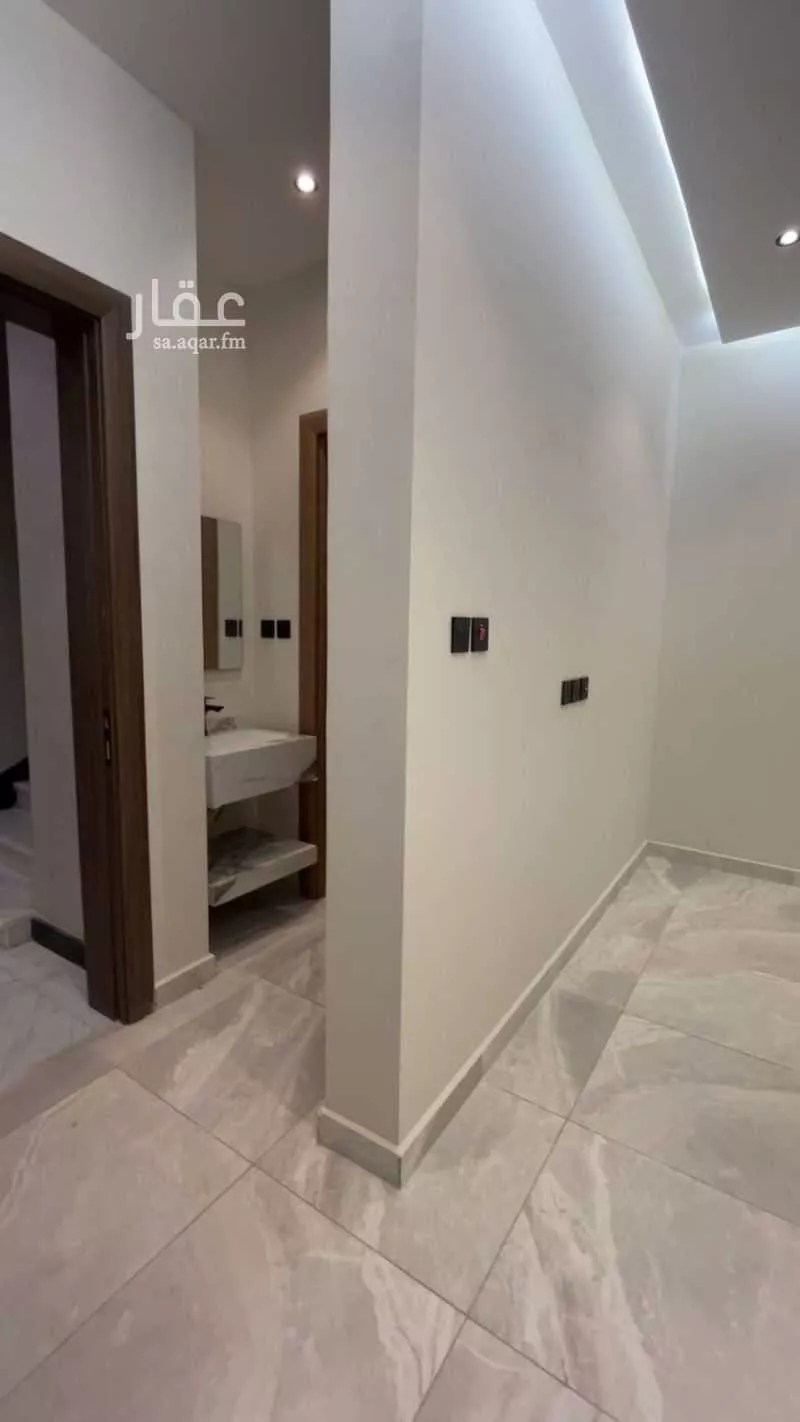 5 bedroom apartment in Al Rehab 15