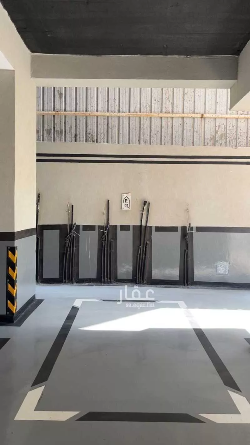 5 bedroom apartment in Al Rehab 18