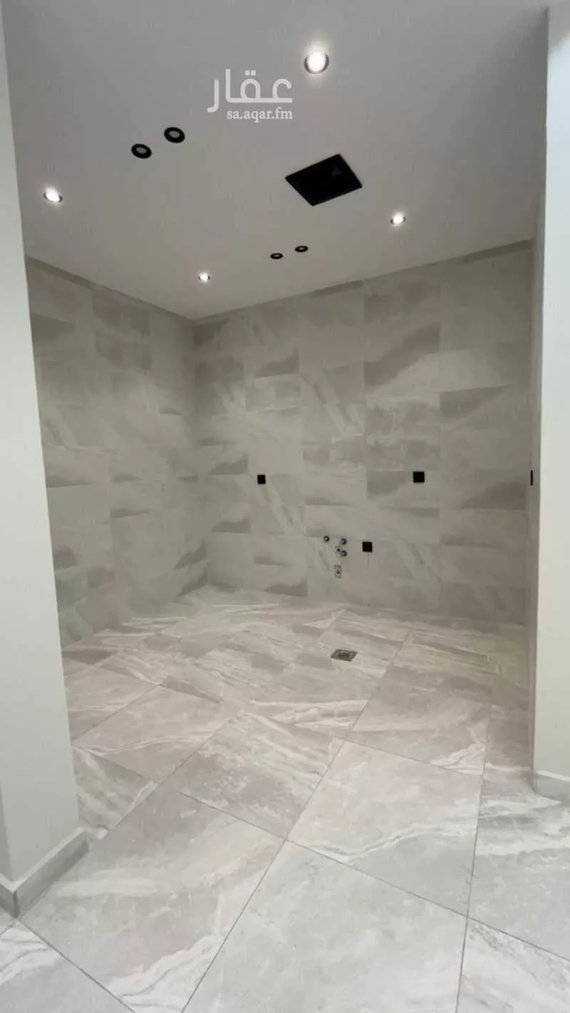 5 bedroom apartment in Al Rehab 9