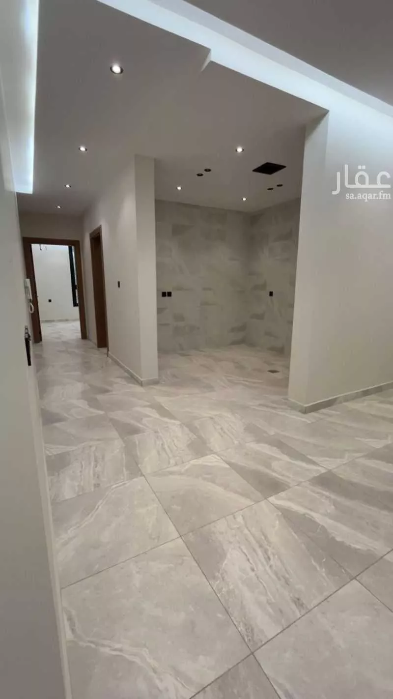 5 bedroom apartment in Al Rehab 10
