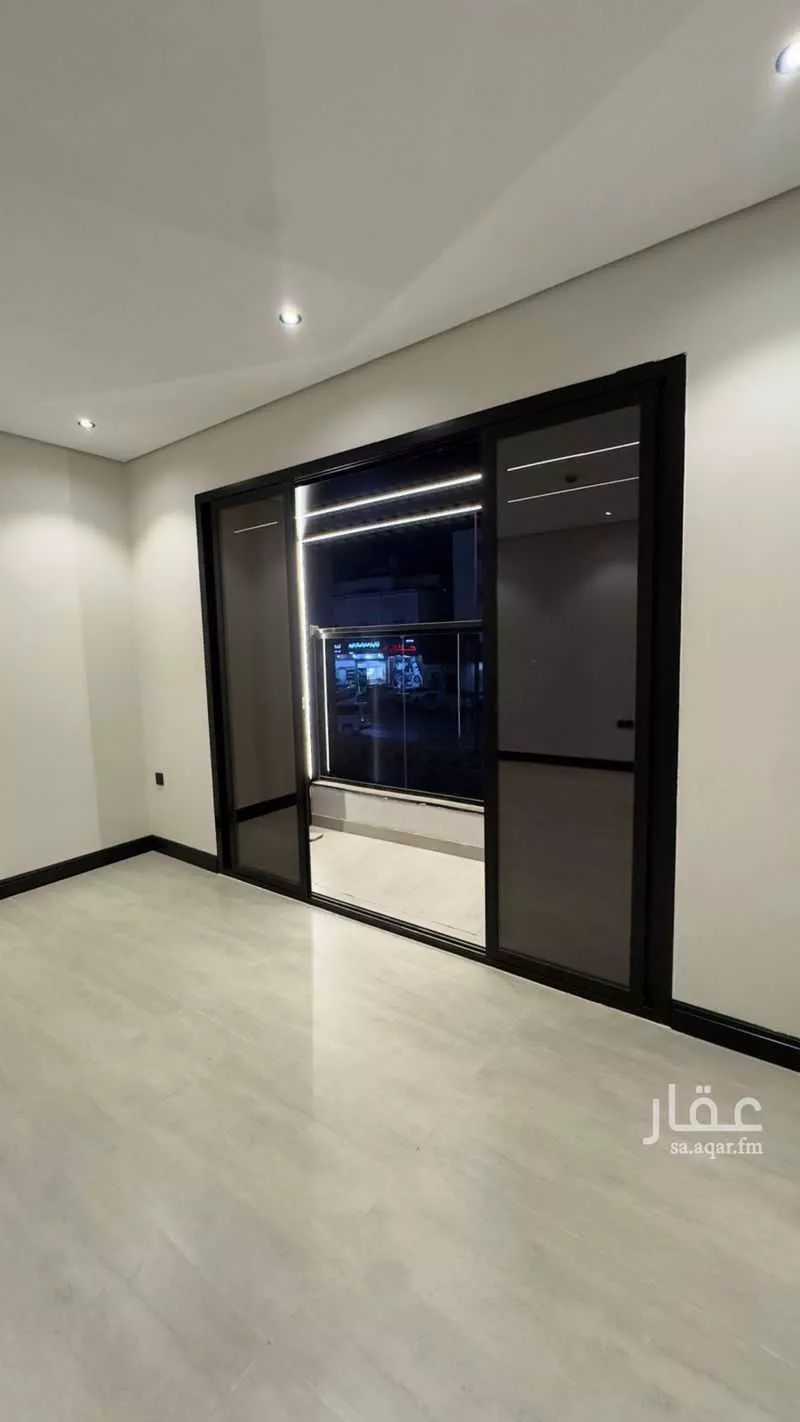 193 sqm building in Al Rimal 7