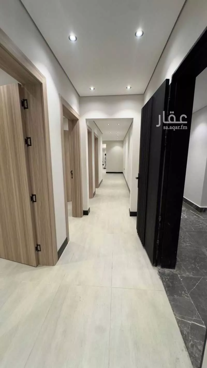 193 sqm building in Al Rimal 8