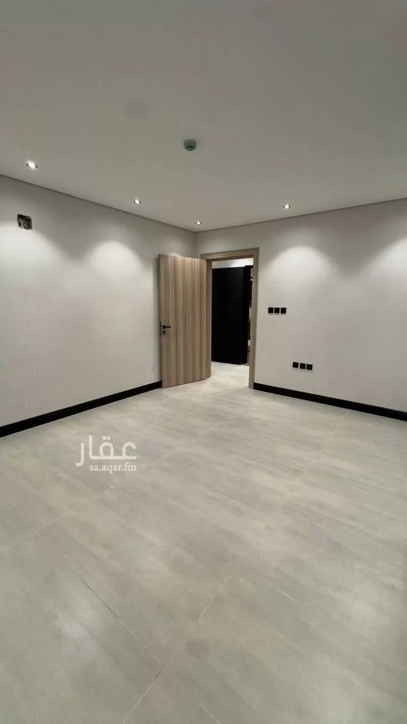 193 sqm building in Al Rimal 10