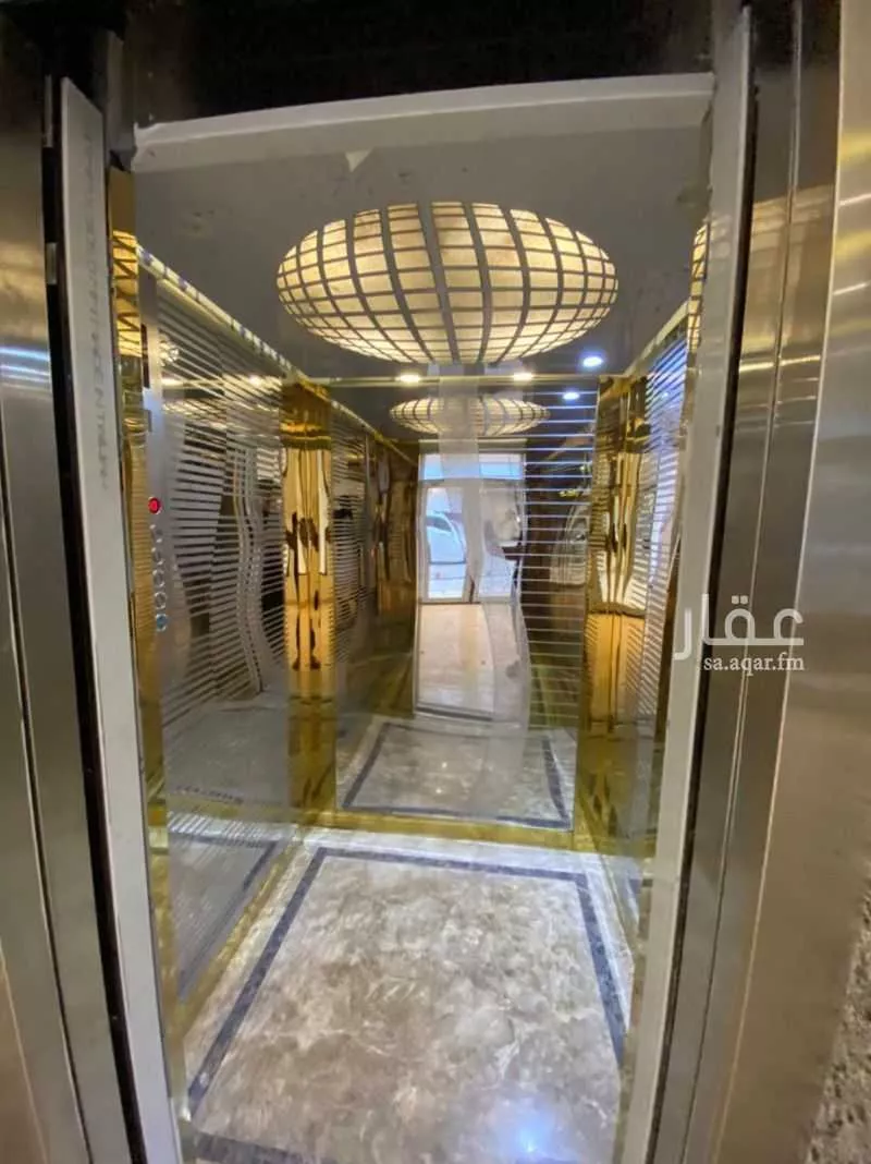 221 sqm building in Muraykh 4