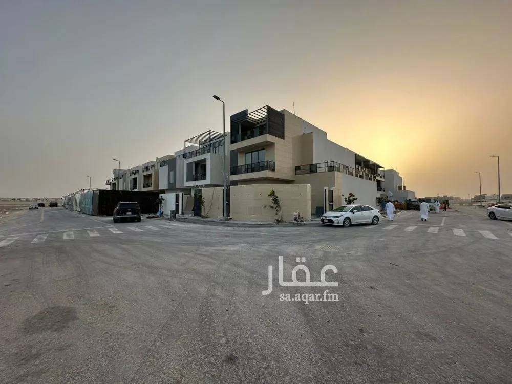 فيلا 9 غرف في اللؤلؤ 8