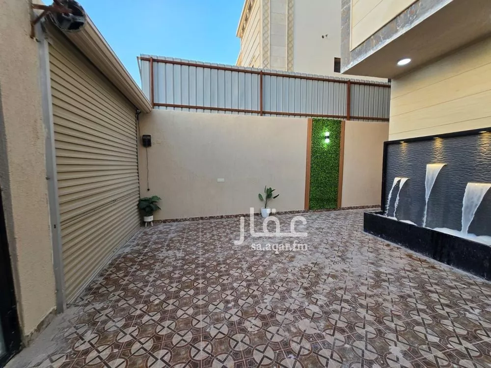 6 bedroom villa in Dahiat King Fahd 3