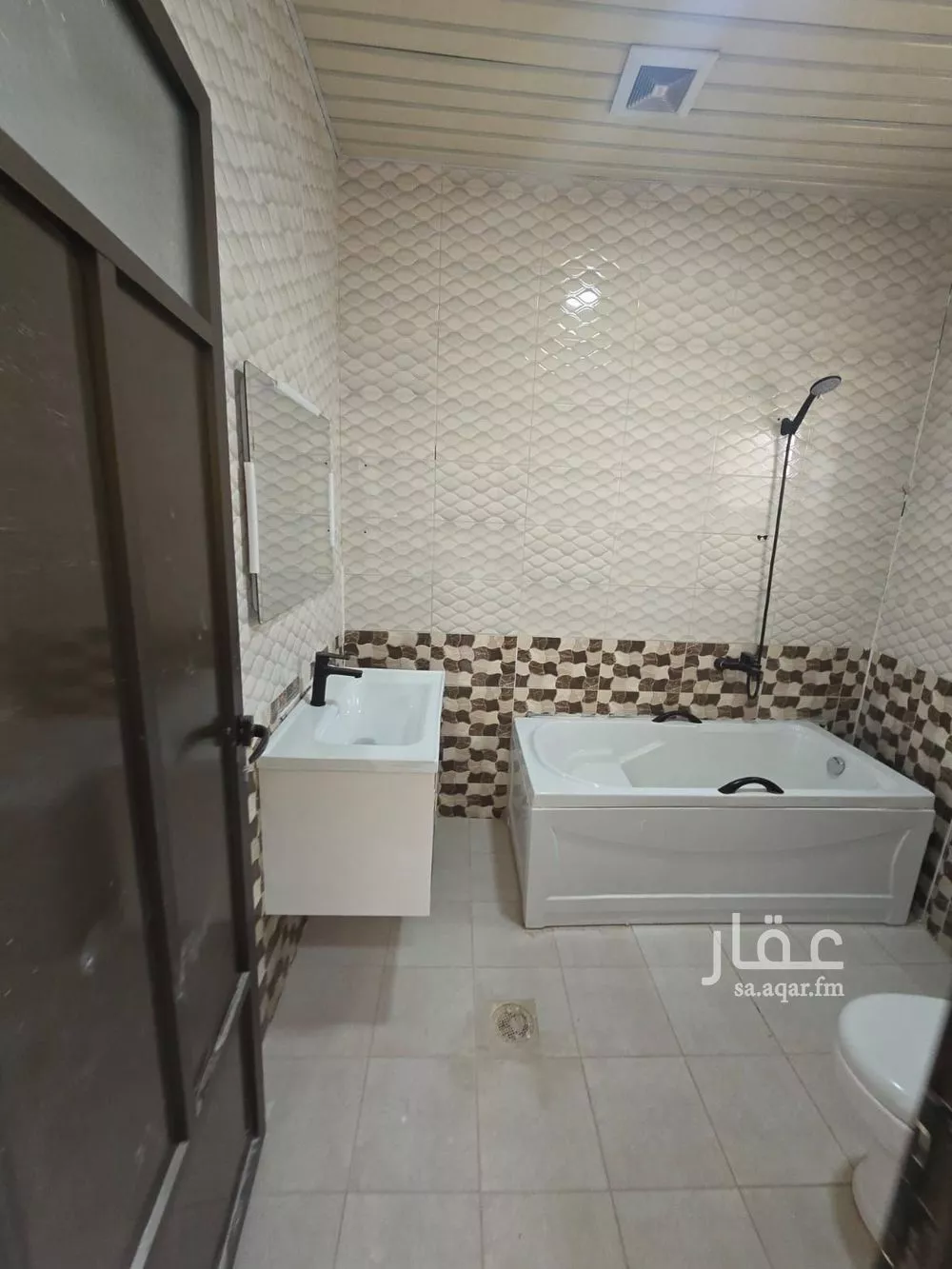 9 bedroom villa in Dahiat King Fahd, Eastern Province 23