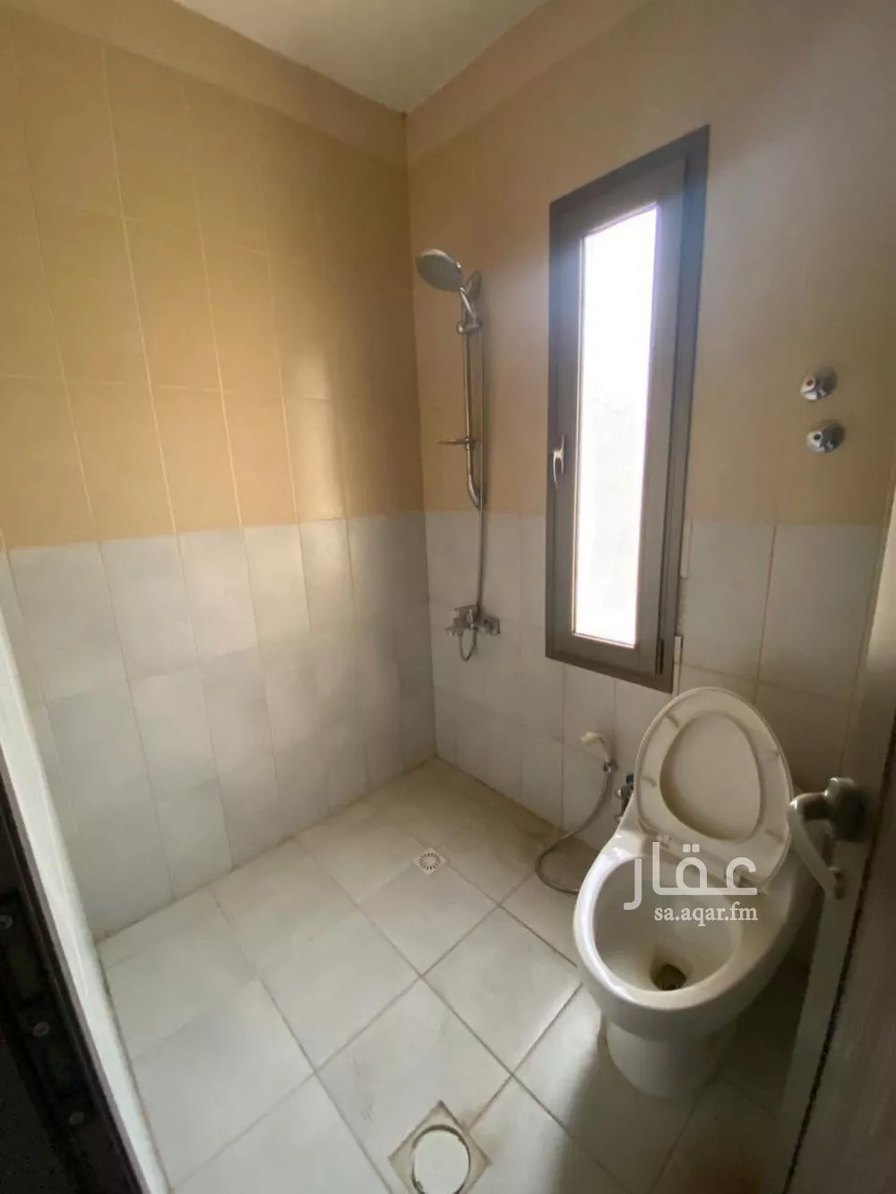 فيلا 8 غرف في البحيرة 9