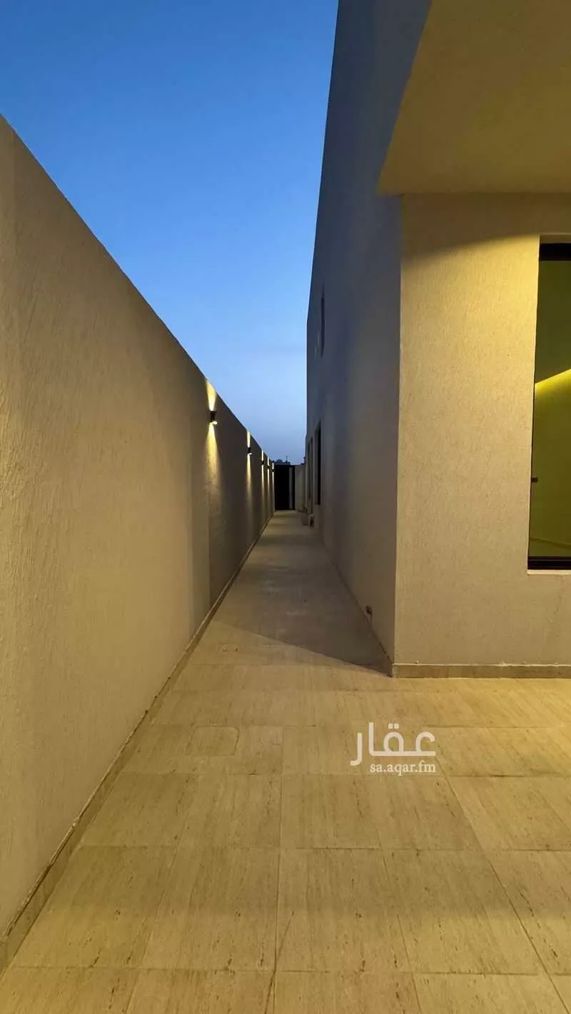 9 bedroom villa in Dahiat King Fahd, Eastern Province 6