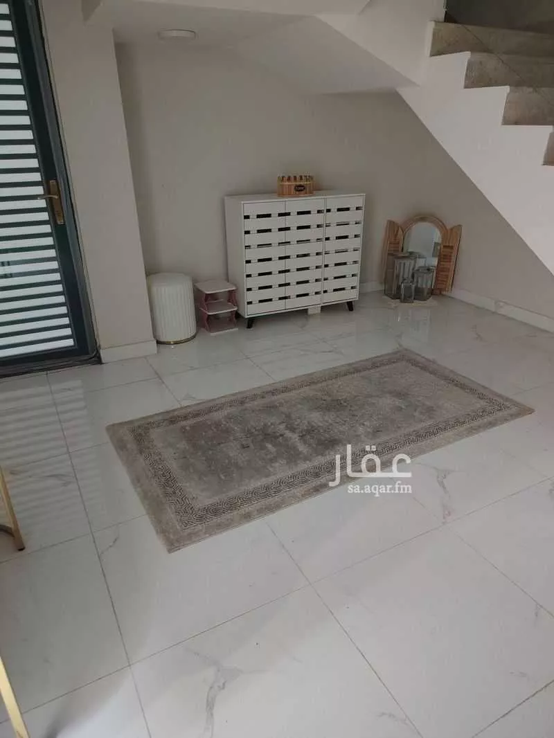 فيلا 6 غرف في ضاحية الملك فهد 7