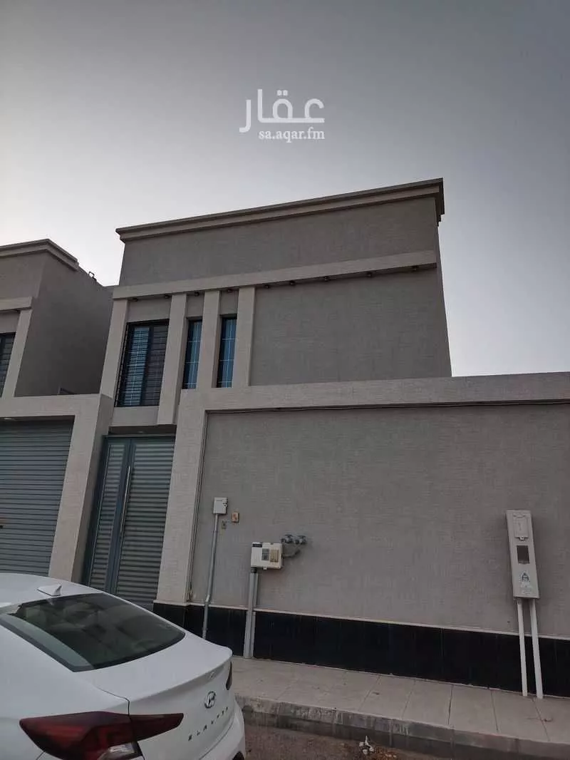 فيلا 6 غرف في ضاحية الملك فهد 9