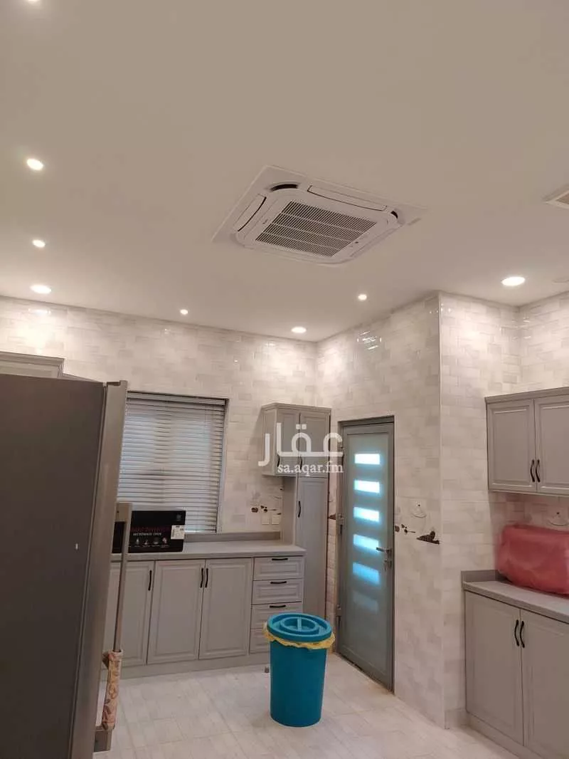 13 bedroom villa in Dahiat King Fahd 19