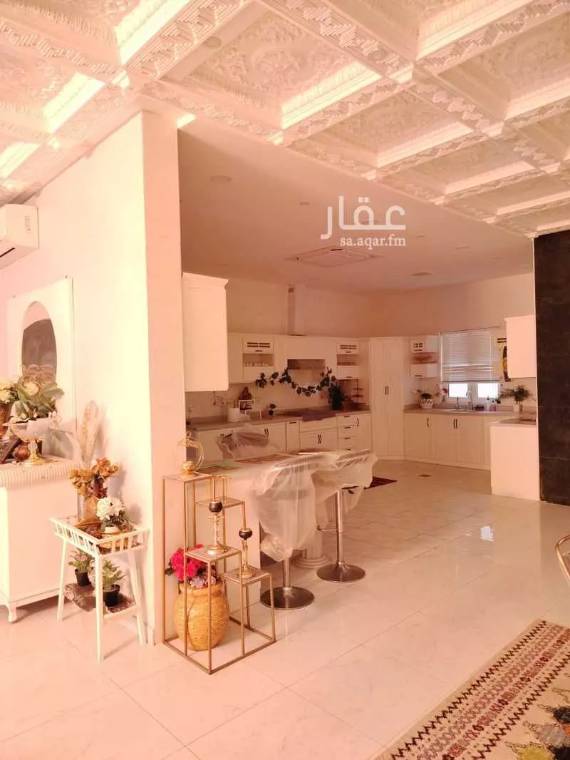 13 bedroom villa in Dahiat King Fahd 3