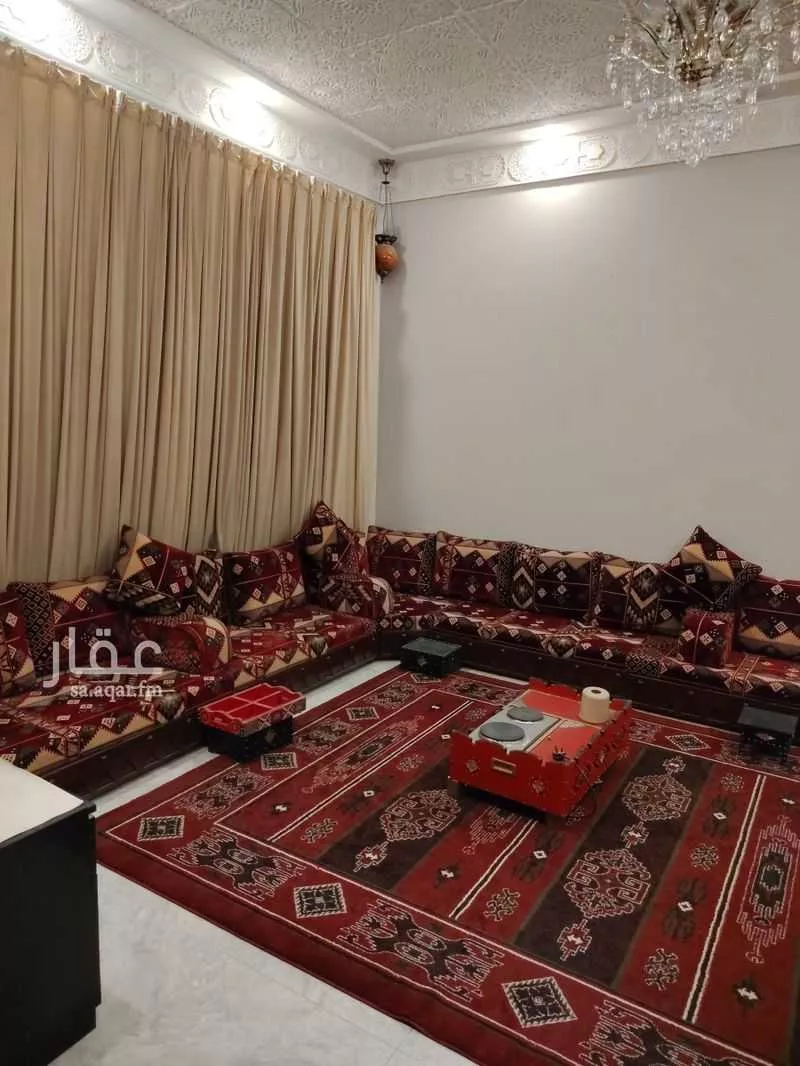 13 bedroom villa in Dahiat King Fahd 21