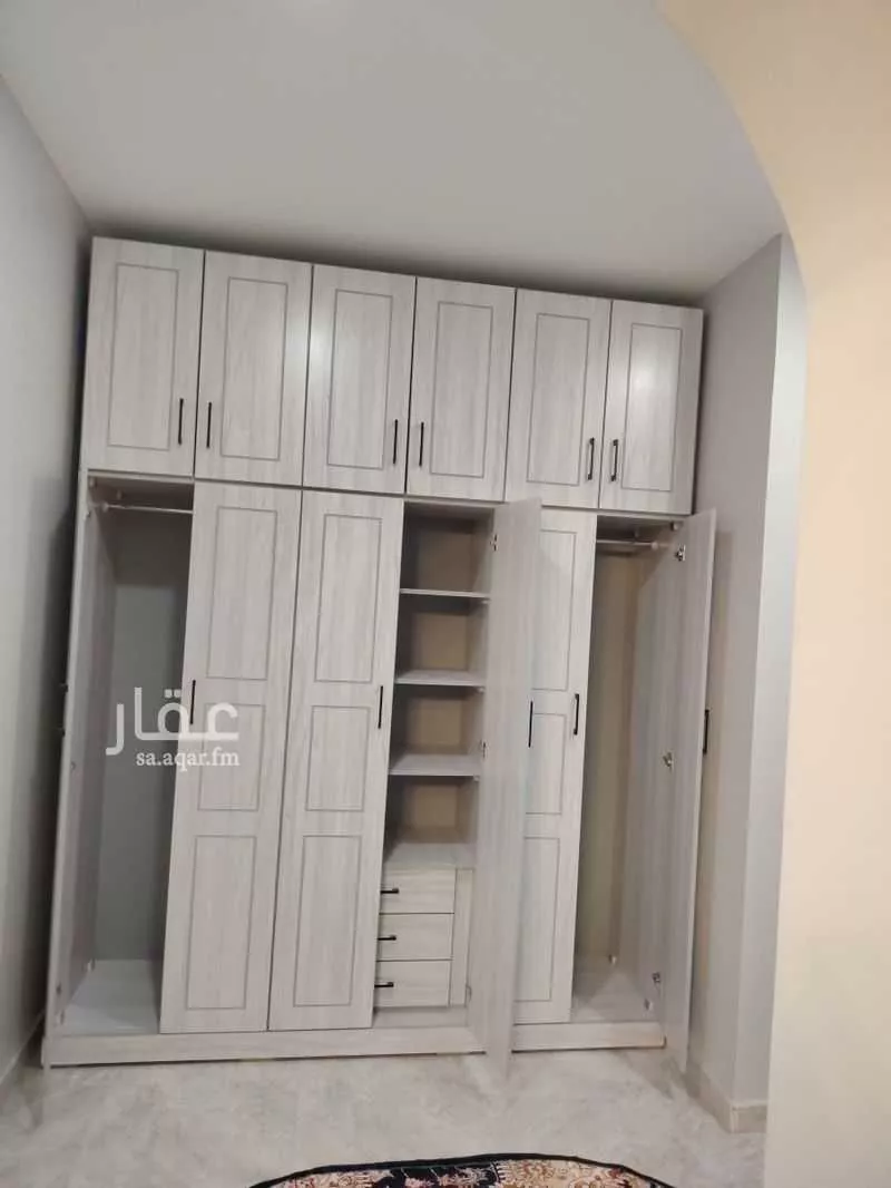 13 bedroom villa in Dahiat King Fahd 29
