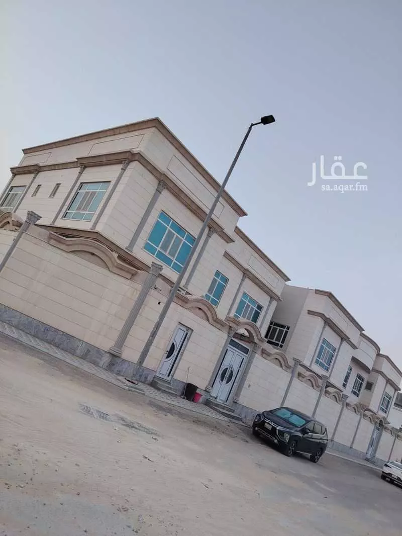 13 bedroom villa in Dahiat King Fahd 4