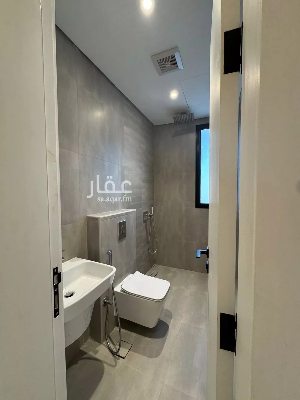 3 bedroom apartment in Al Bahr 6