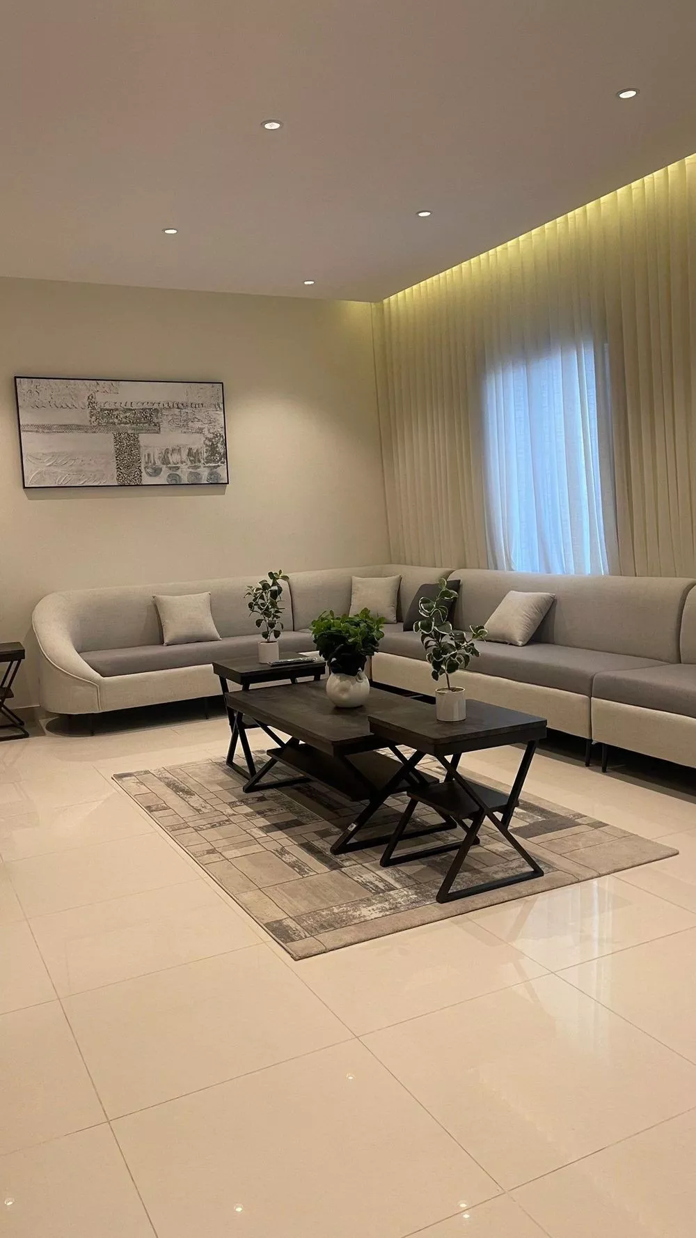 5 bedroom apartment in Al Difa 5
