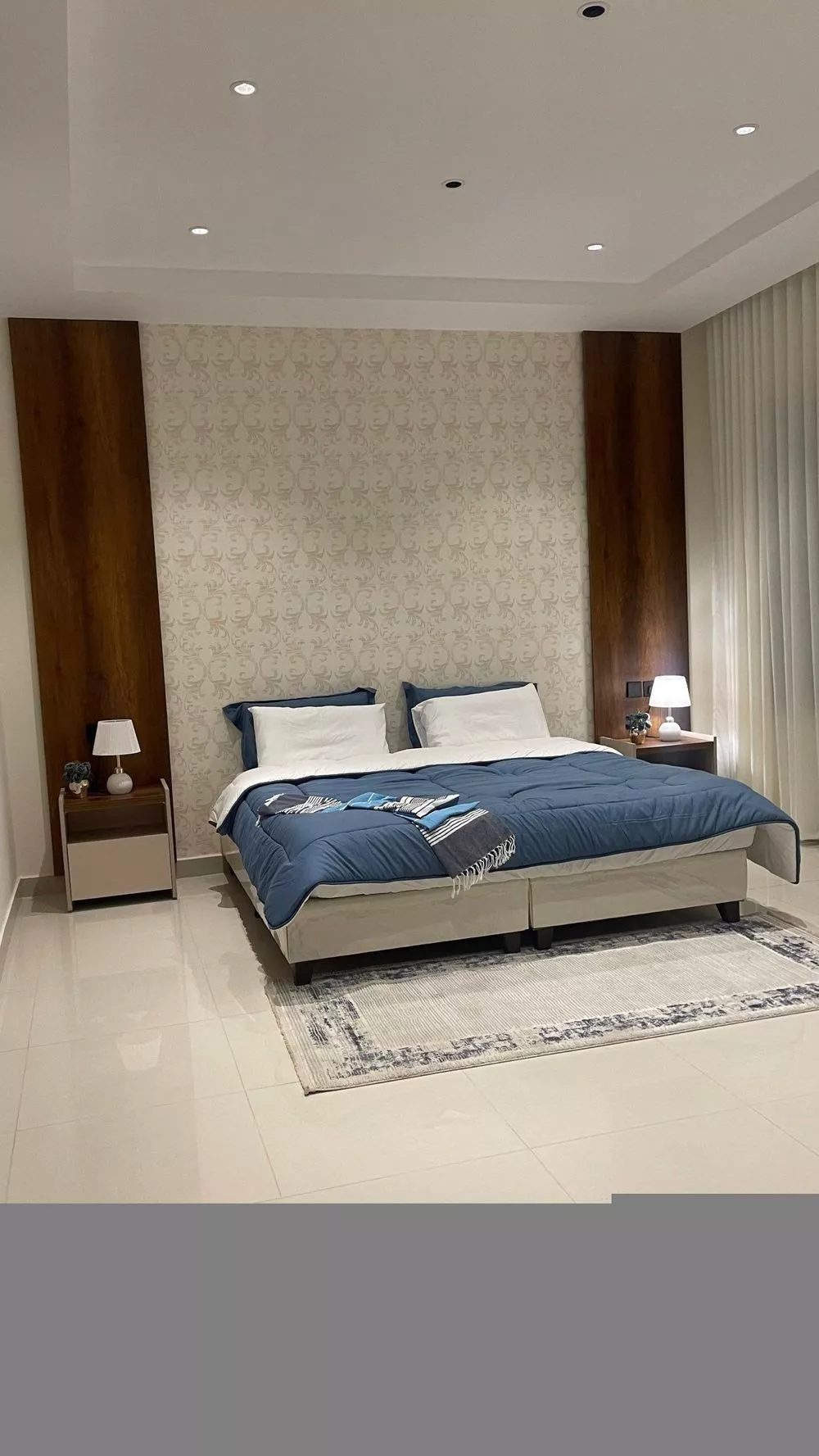 5 bedroom apartment in Al Difa 7