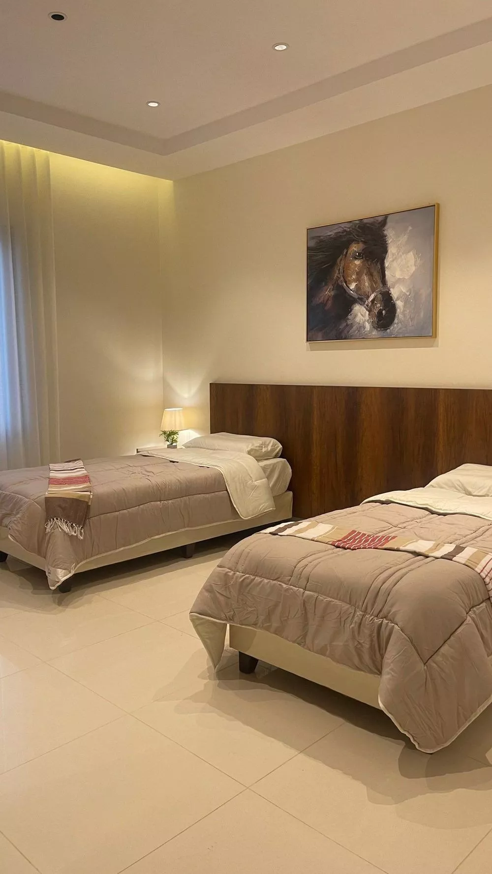 5 bedroom apartment in Al Difa 10