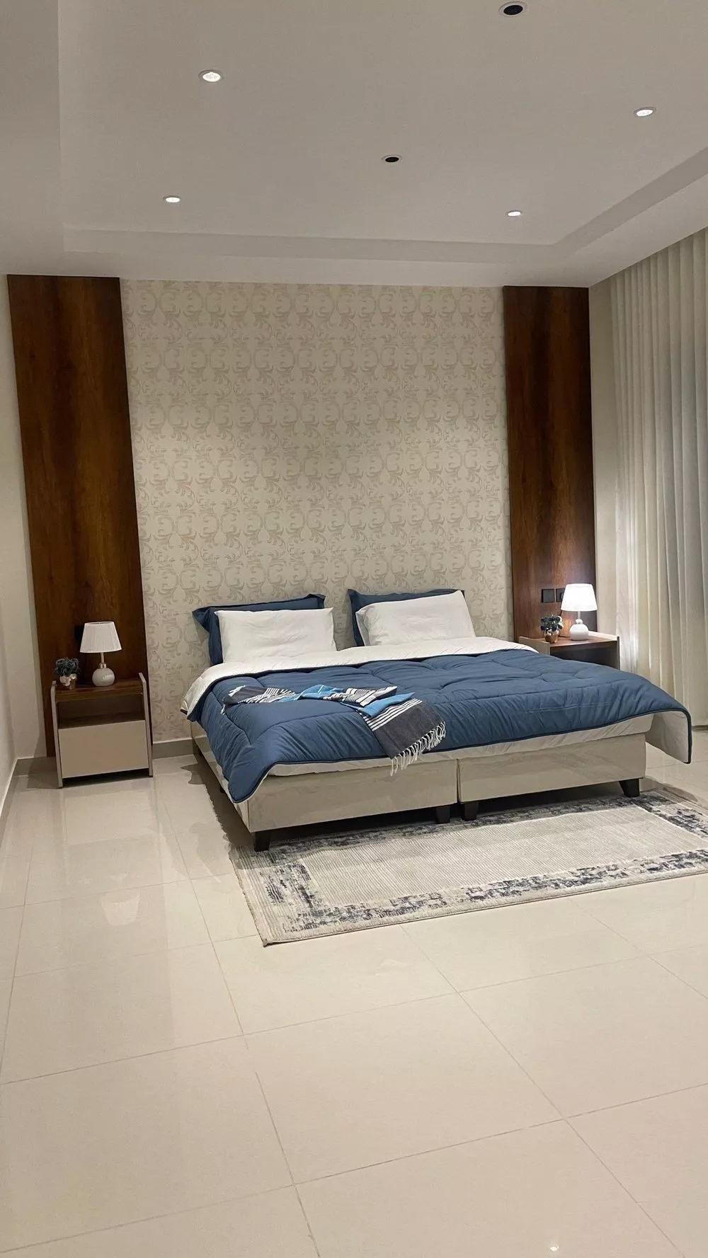 5 bedroom apartment in Al Difa 7