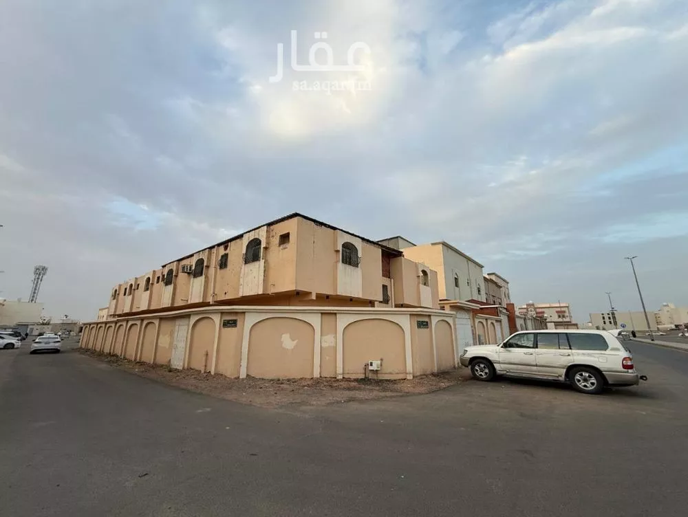 872 sqm building in Shawran 8