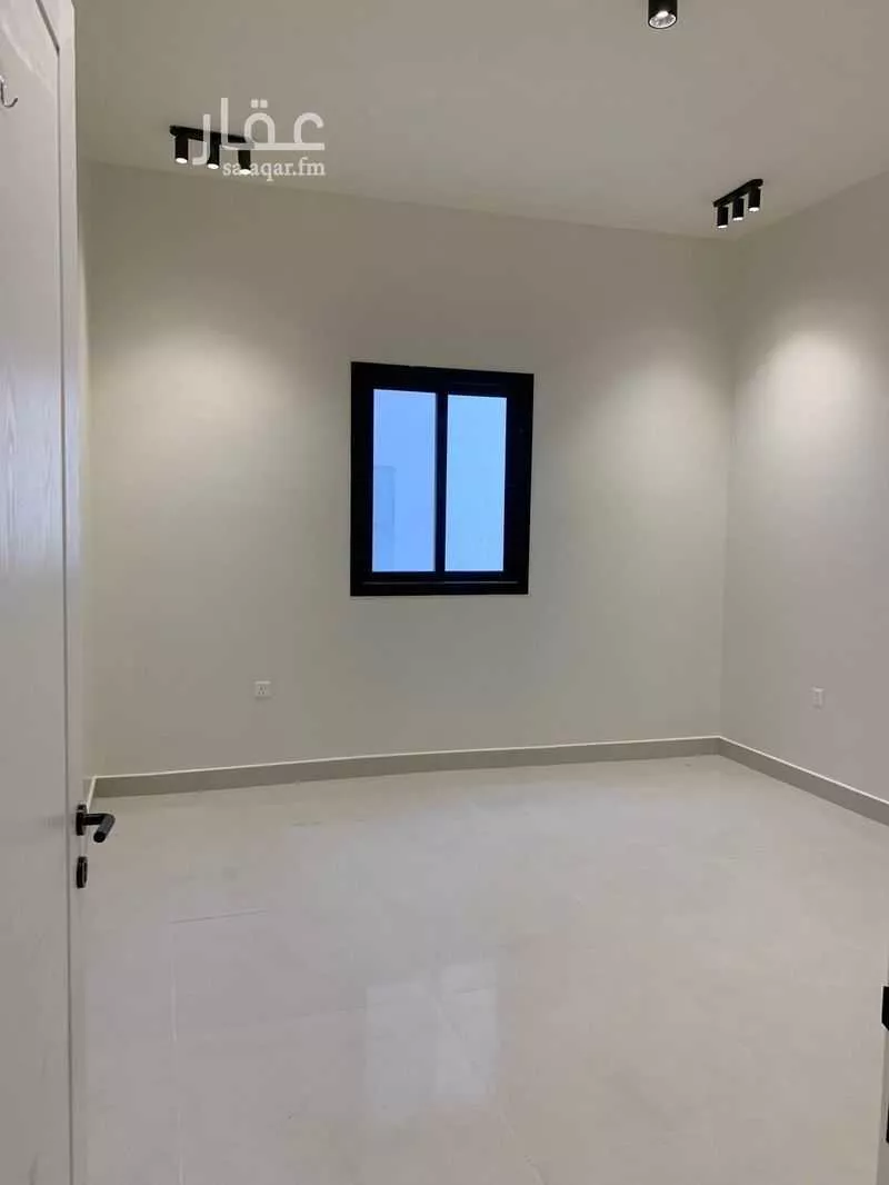 دور 4 غرف في النرجس 10