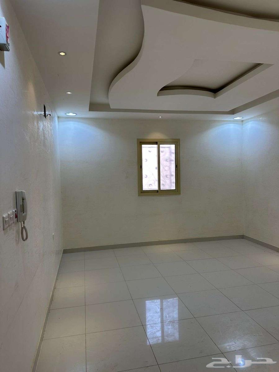 5 bedroom apartment in Dhahrat Laban 7